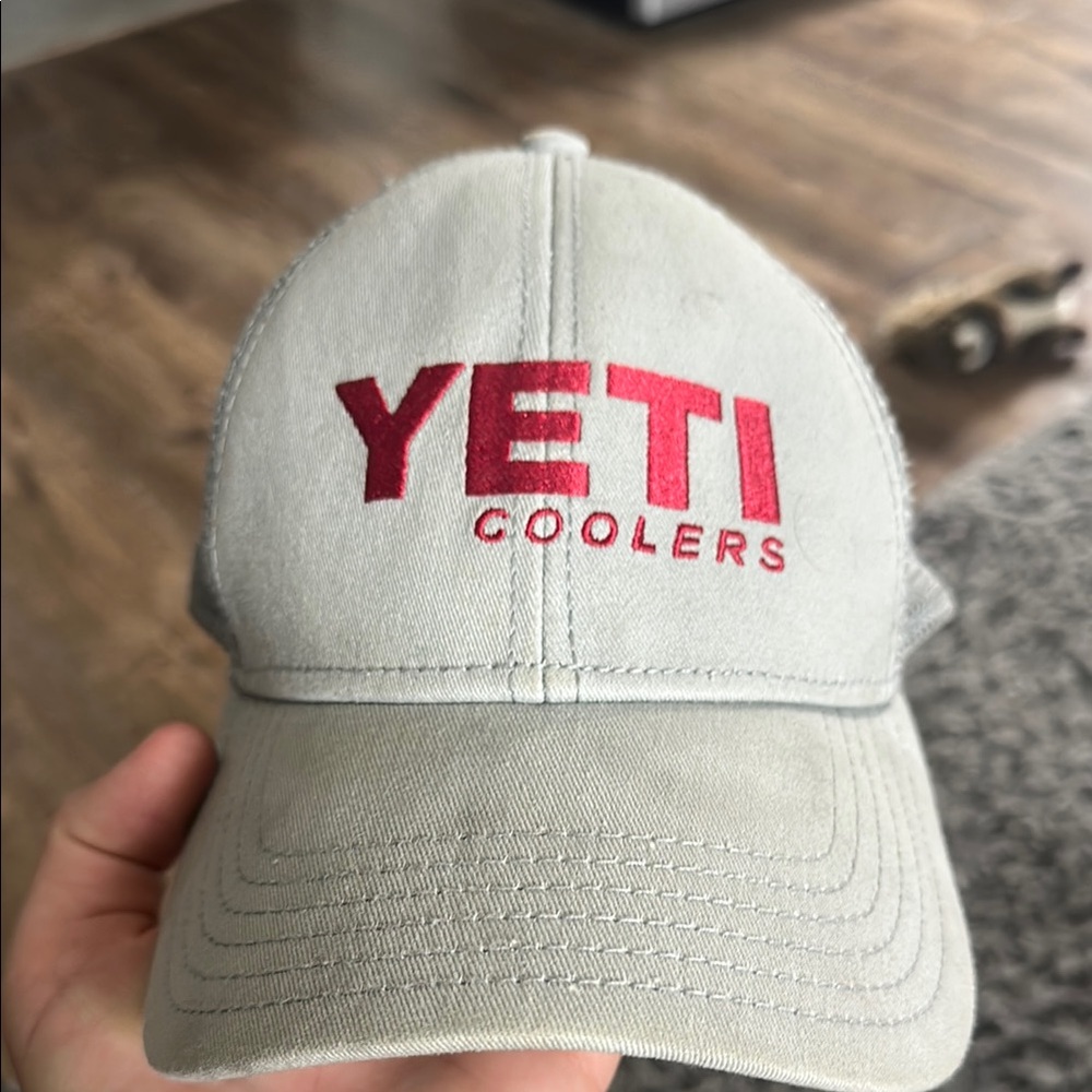 YETI Silver Mesh Cap with Red Tag